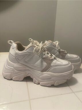 BERNESS white chunky platform sneaker